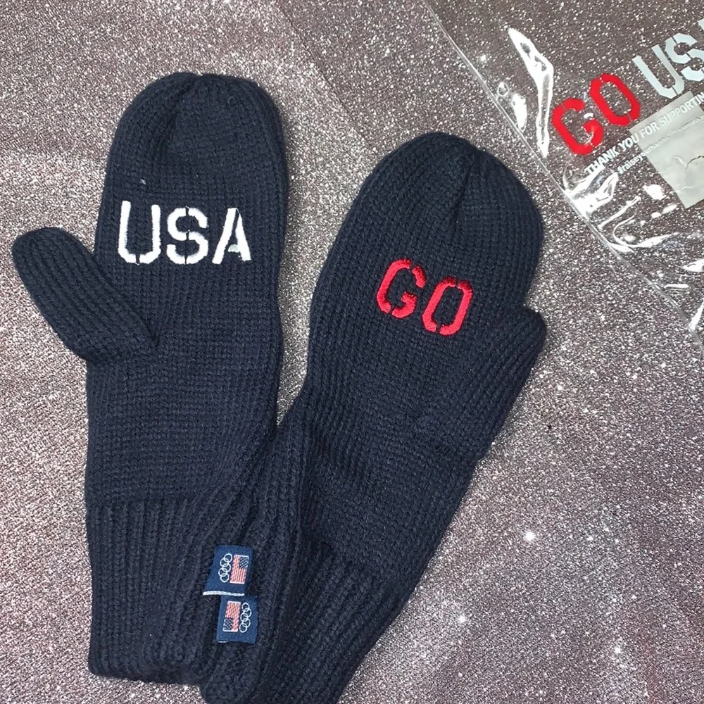 USA Winter Olympic Mittens‎ Navy Cable Knit